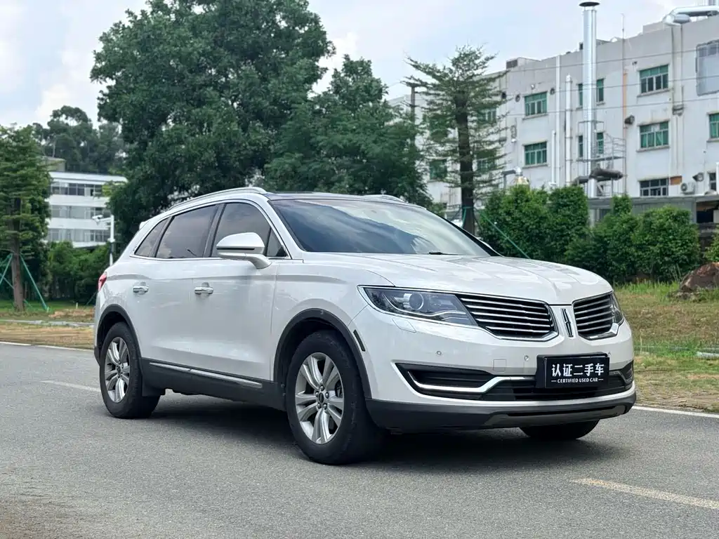 Lincoln MKX — миниатюра 3