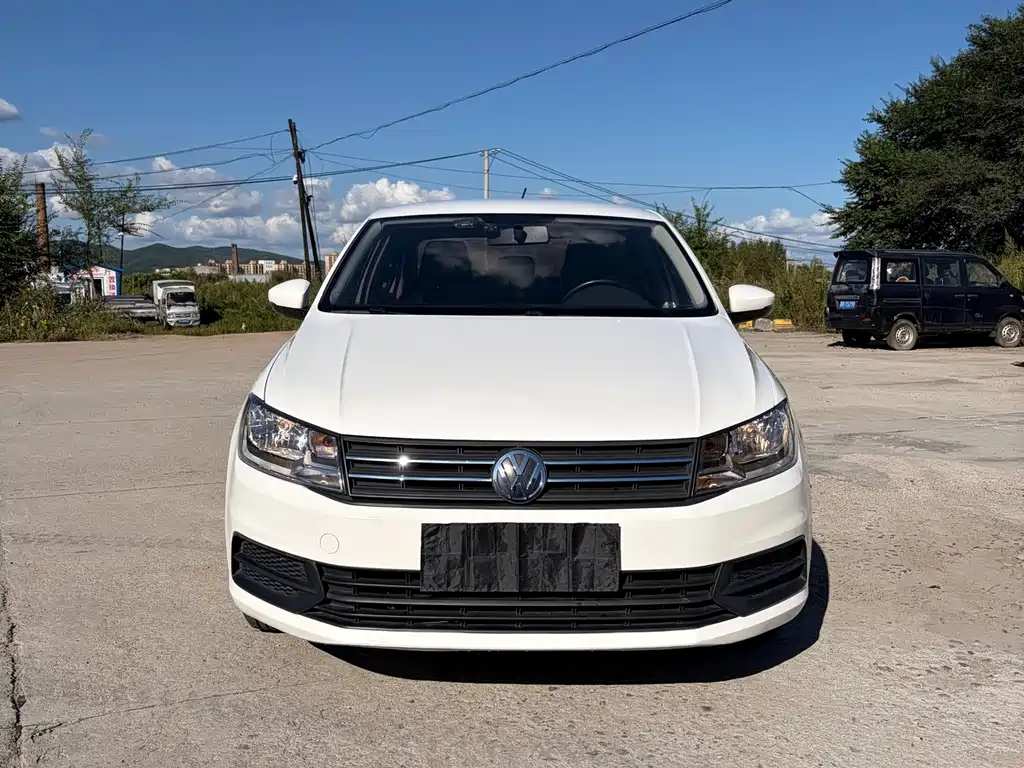 Volkswagen Santana — миниатюра 2