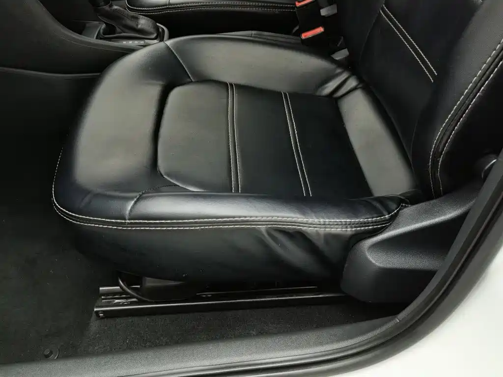 Volkswagen Santana — миниатюра 20