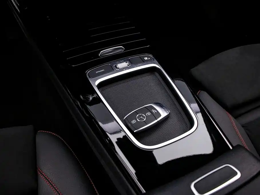 Mercedes-Benz A-Class — миниатюра 10