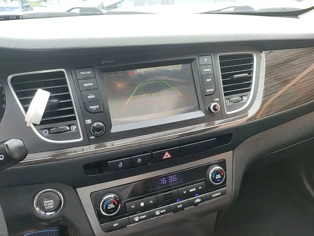 Hyundai Mistra — миниатюра 13