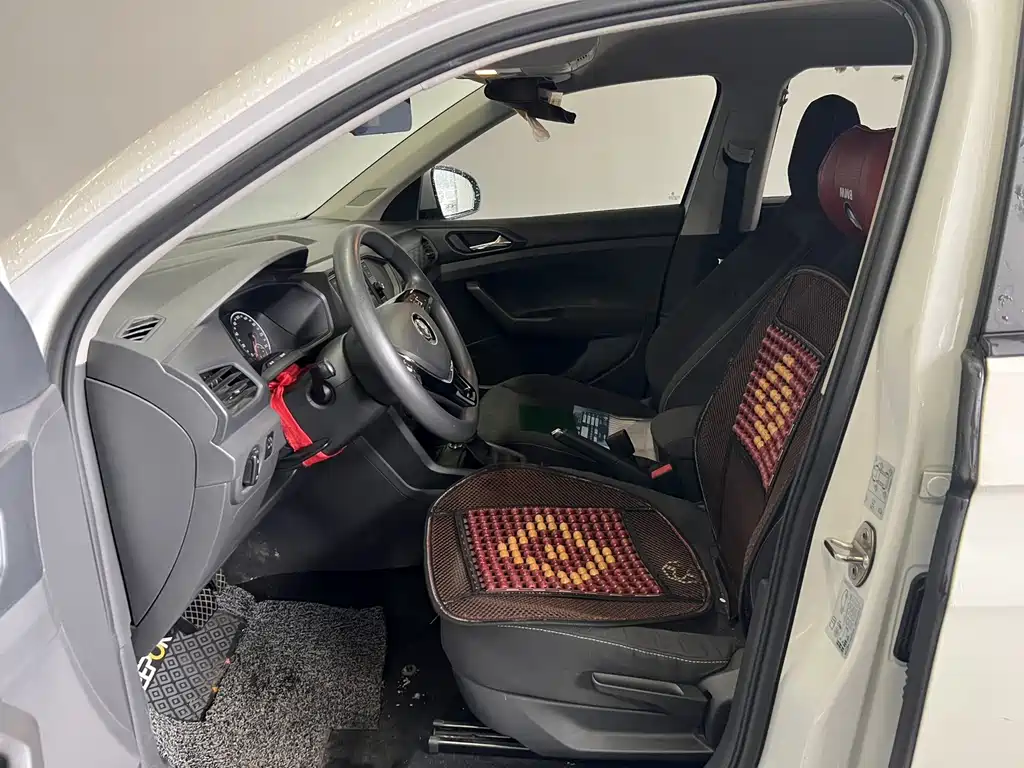 Volkswagen T-Cross — миниатюра 4