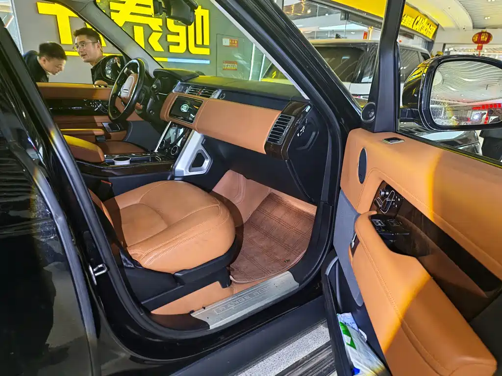 Land Rover Range Rover — миниатюра 5