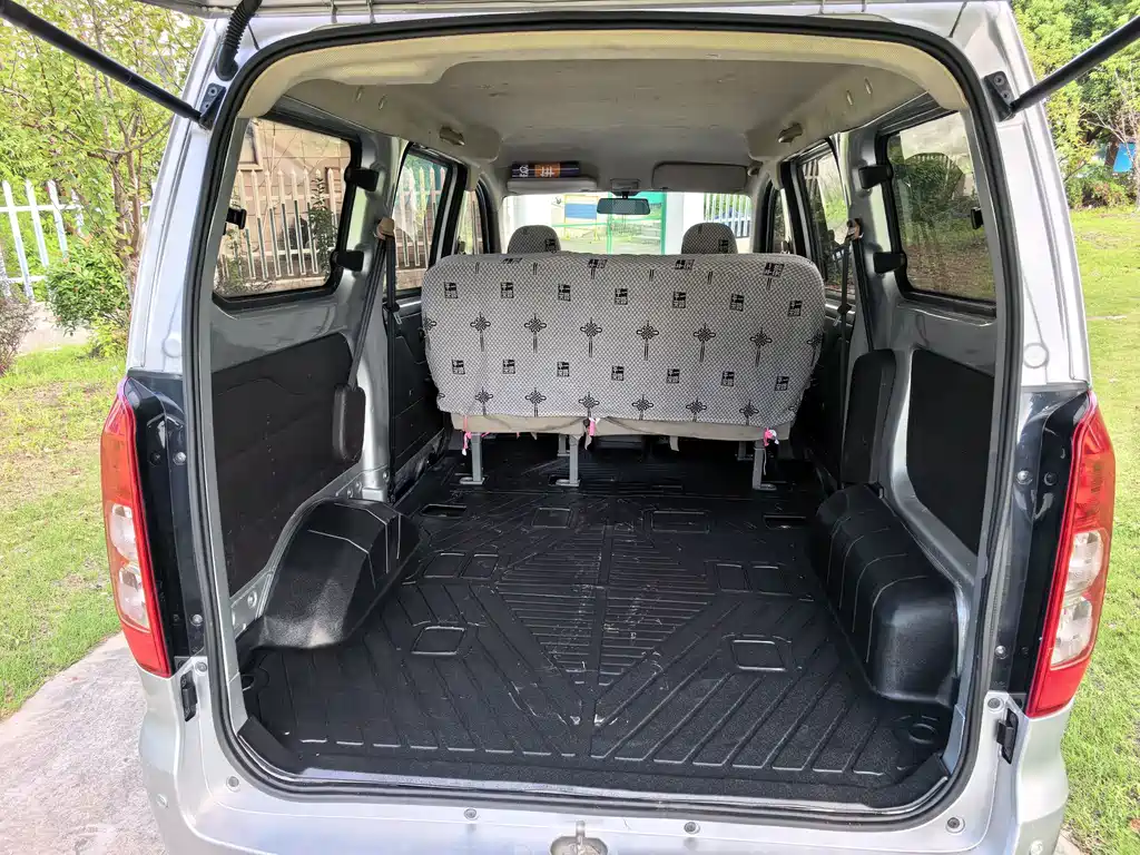 Wuling Hongguang V — миниатюра 12