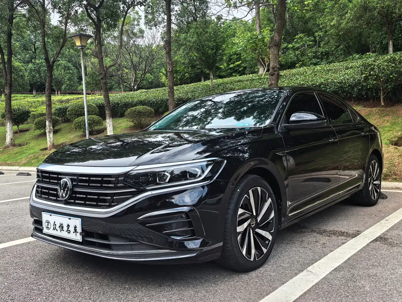 帕萨特 2023款 380TSI 豪华版 2022