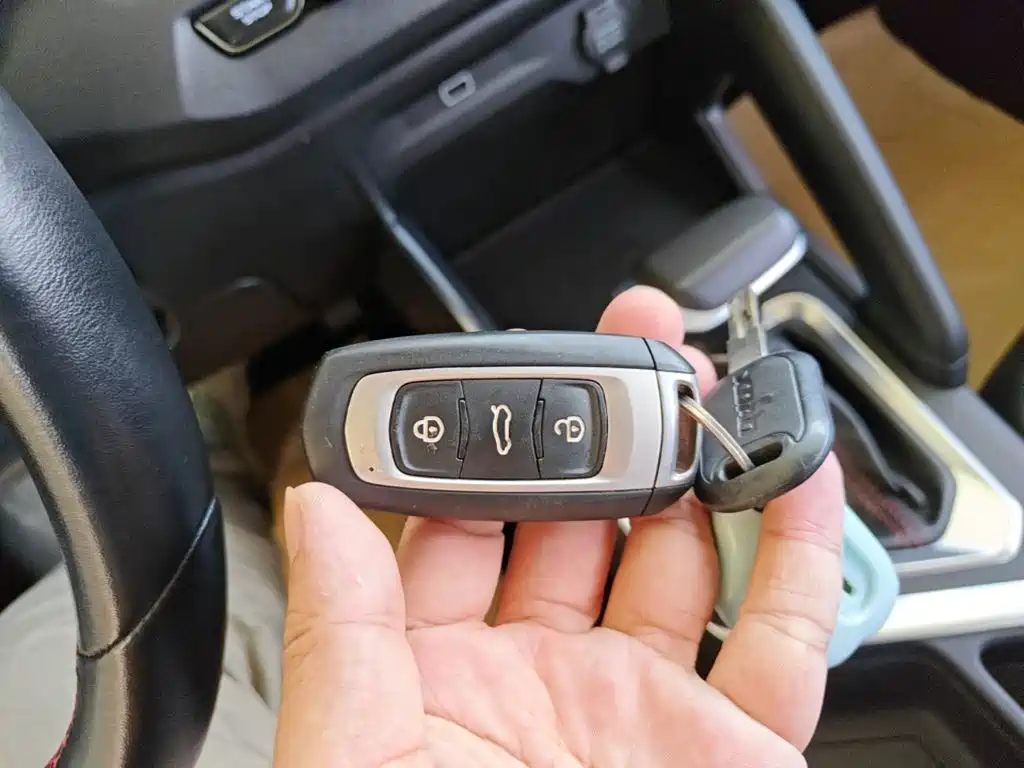 Geely Vision X3 — миниатюра 9