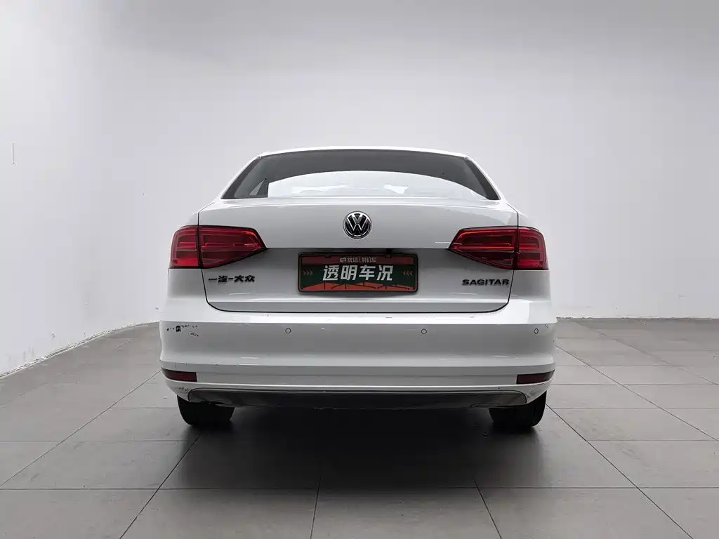 Volkswagen Sagitar — миниатюра 4