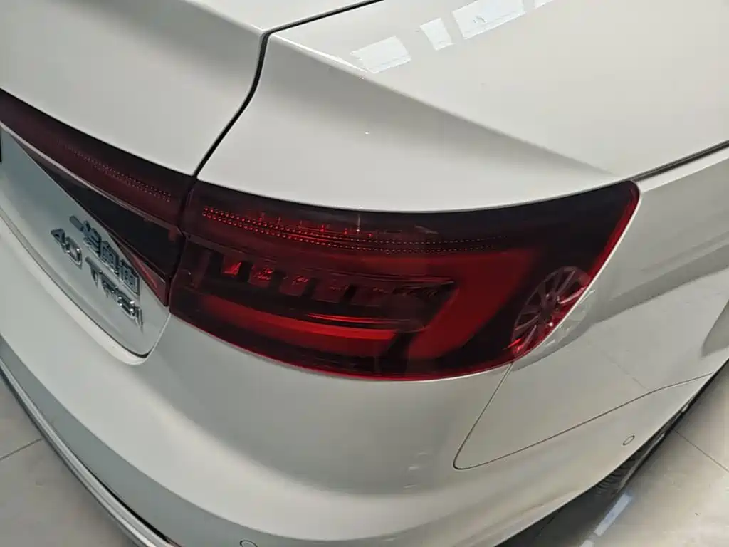 Audi A4L — миниатюра 8
