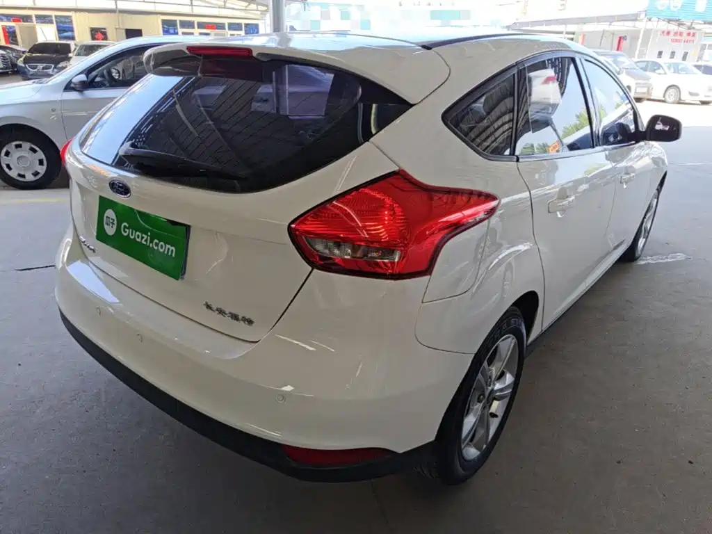 Ford Focus — миниатюра 7
