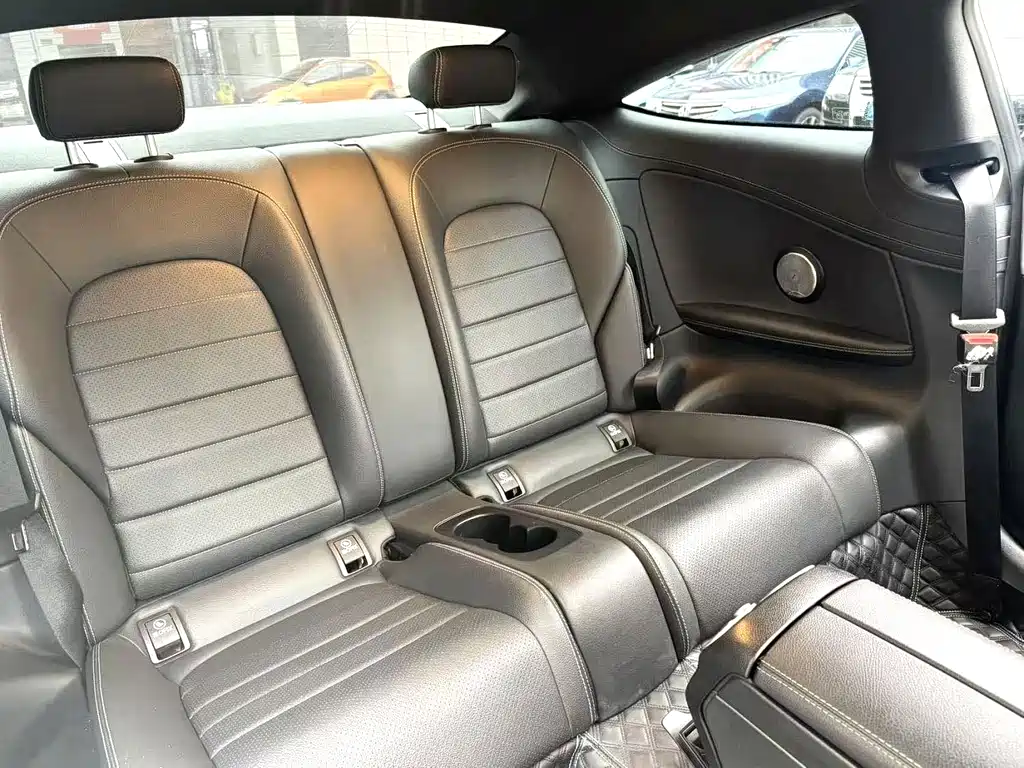 Mercedes-Benz C-Class (Import) — миниатюра 4