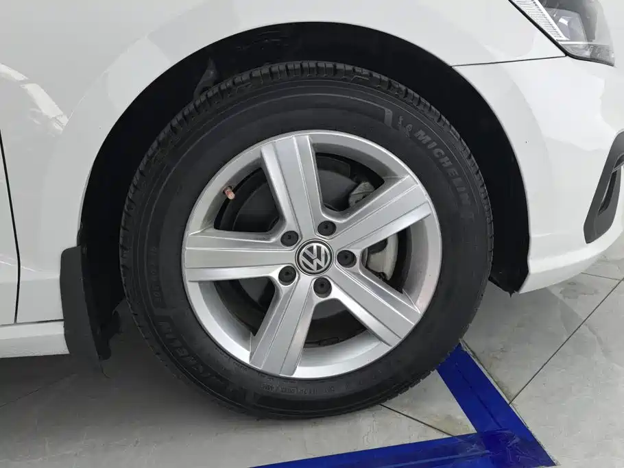 Volkswagen Lamando — миниатюра 6