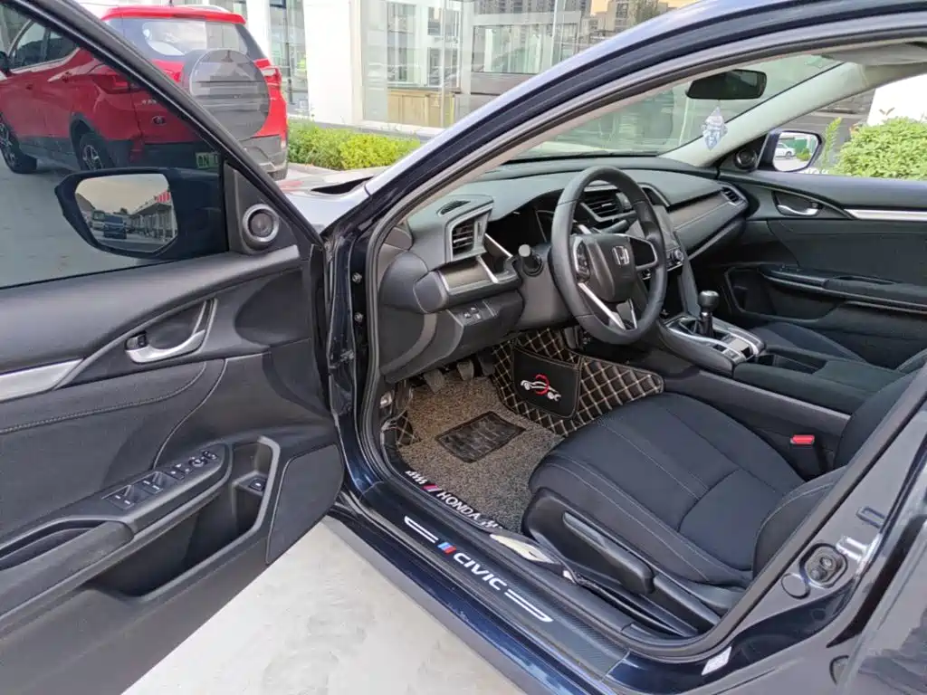 Honda Civic — миниатюра 16