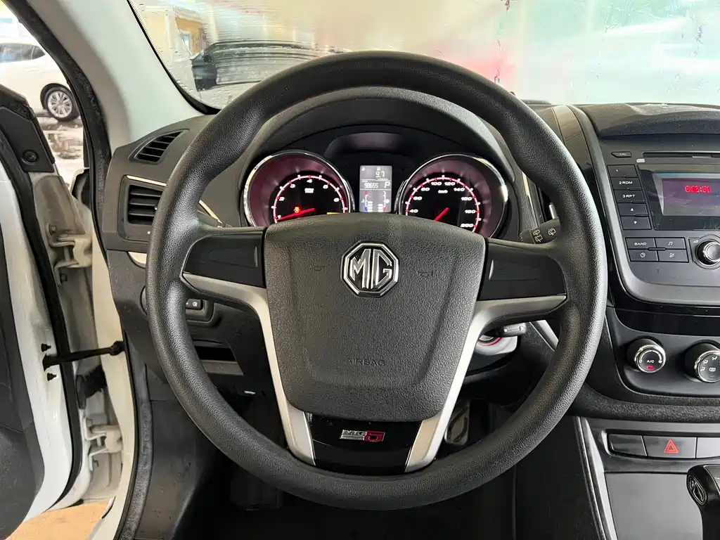 MG MG5 — миниатюра 7