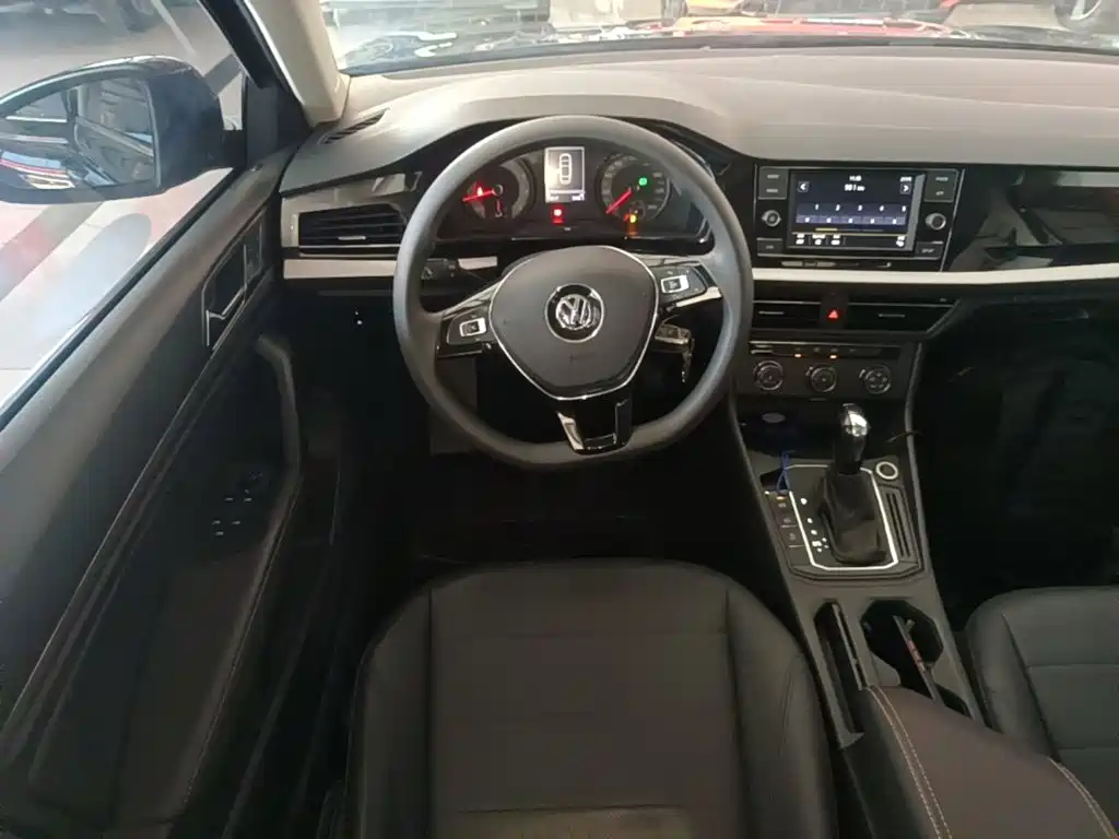 Volkswagen Lavida — миниатюра 11
