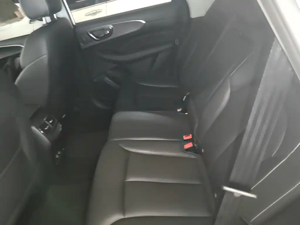 Roewe RX5 — миниатюра 17