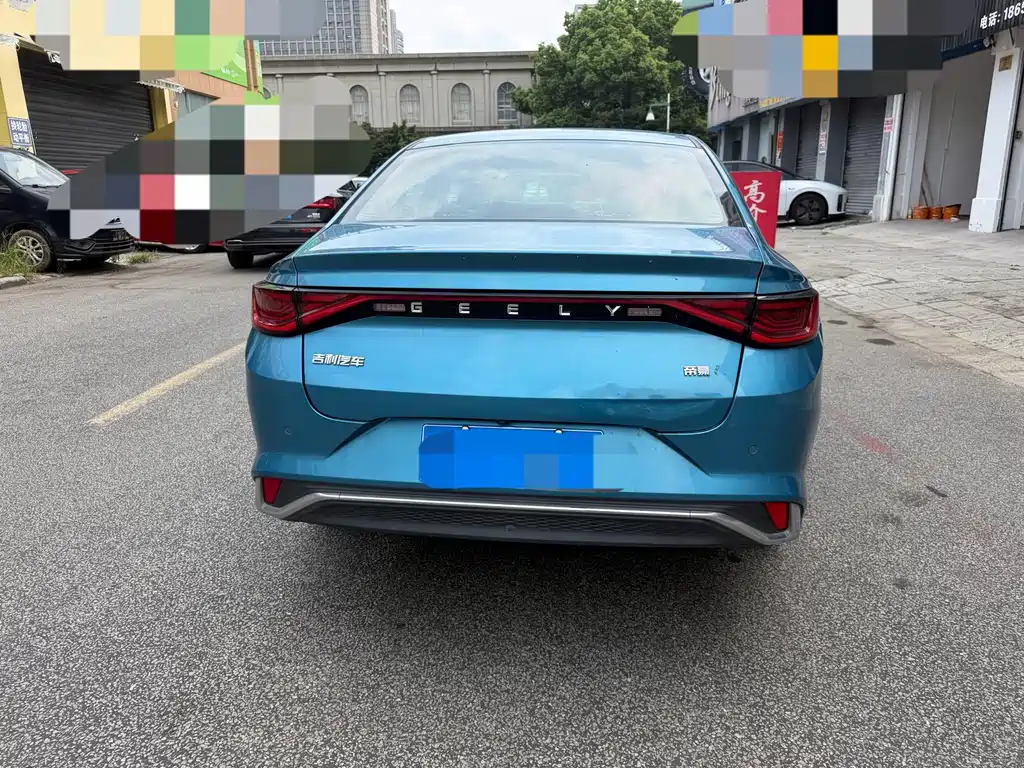 Geely Emgrand L — миниатюра 5
