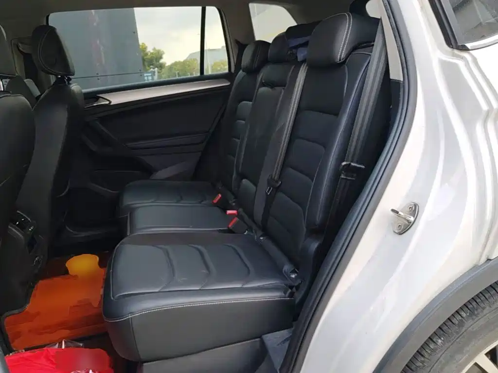Volkswagen Tiguan L — миниатюра 17