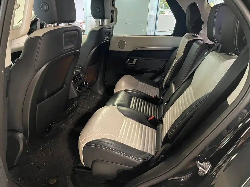 Land Rover Discovery — миниатюра 6