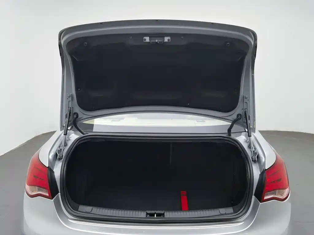 Roewe 550 — миниатюра 16