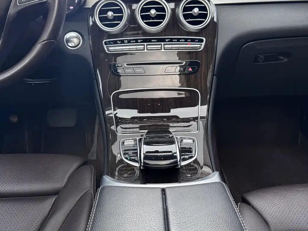 Mercedes-Benz GLC — миниатюра 14