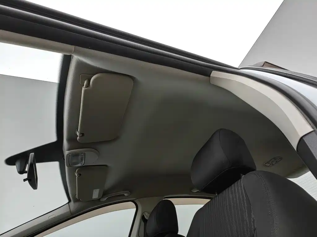 Peugeot 408 — миниатюра 14