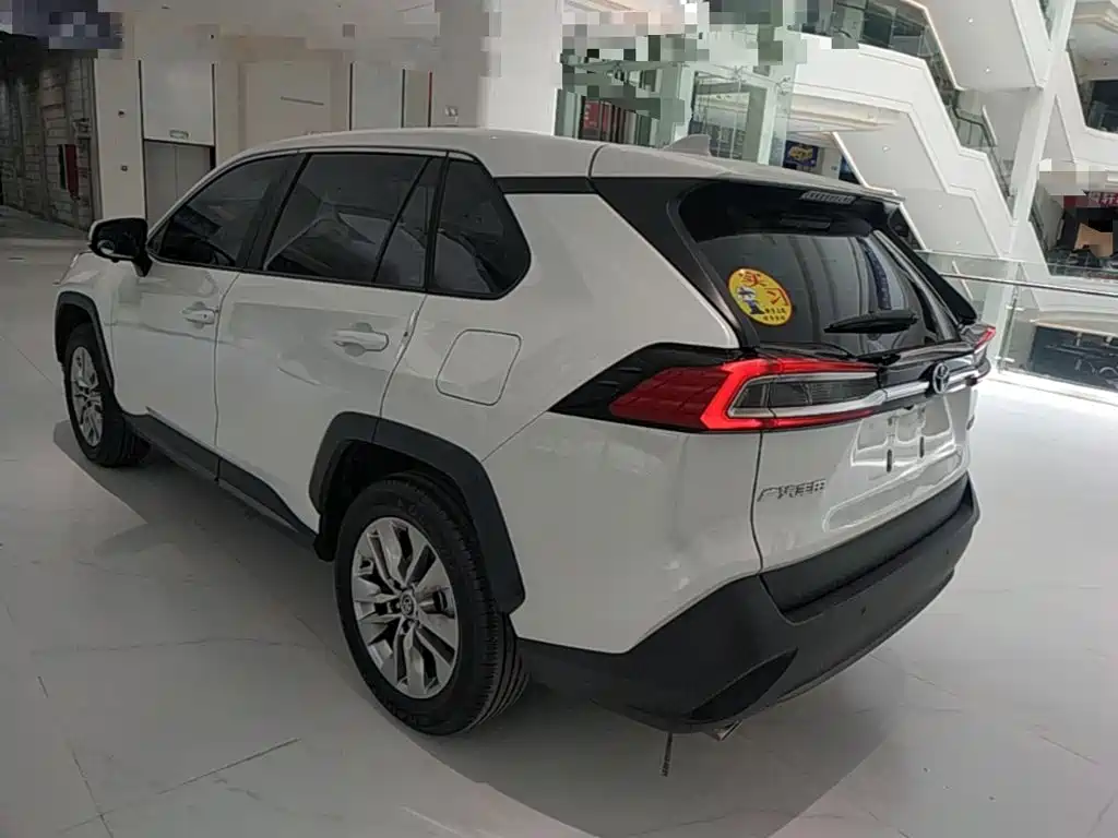 Toyota Wildlander — миниатюра 5