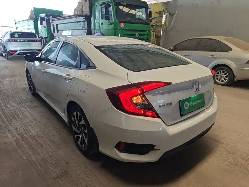 Honda Civic — миниатюра 5