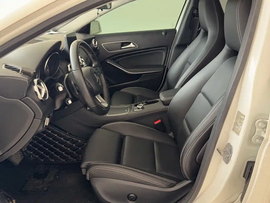 Mercedes-Benz GLA — миниатюра 8