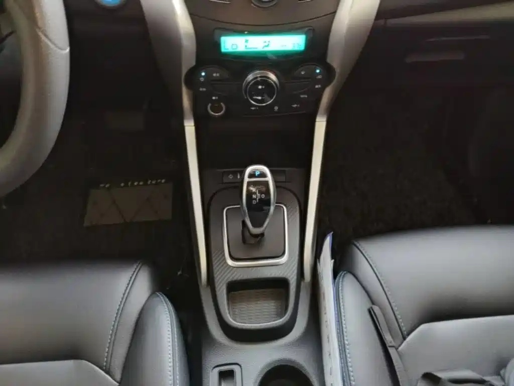 BYD Yuan EV — миниатюра 14