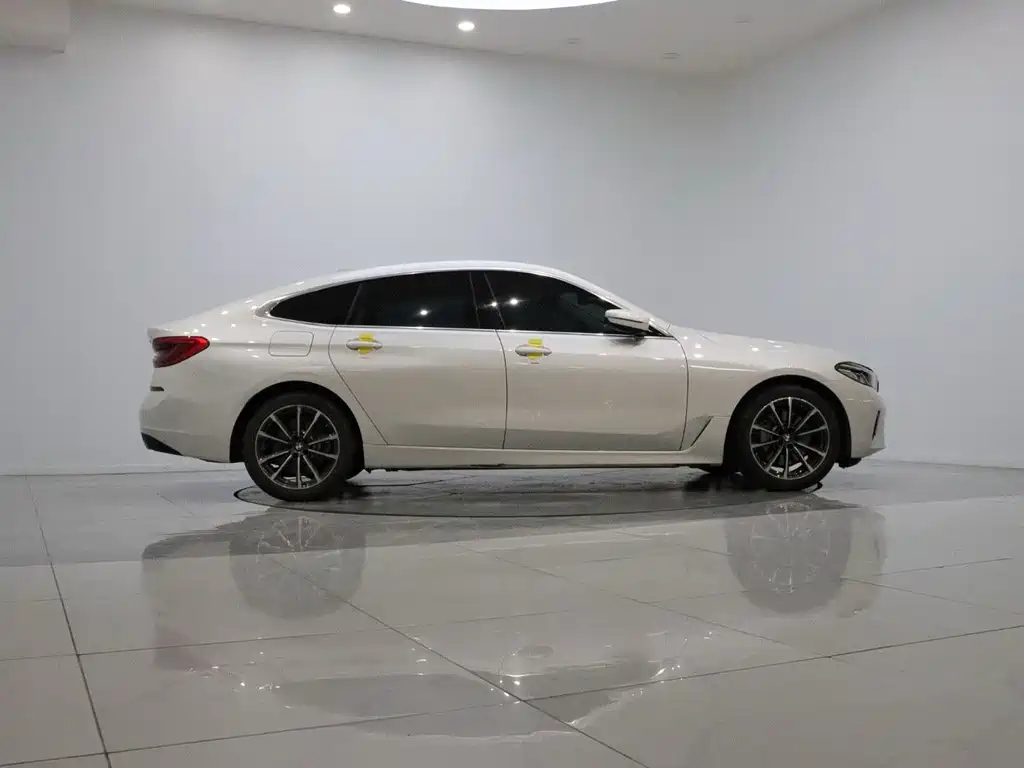 BMW 6 Series GT — миниатюра 6