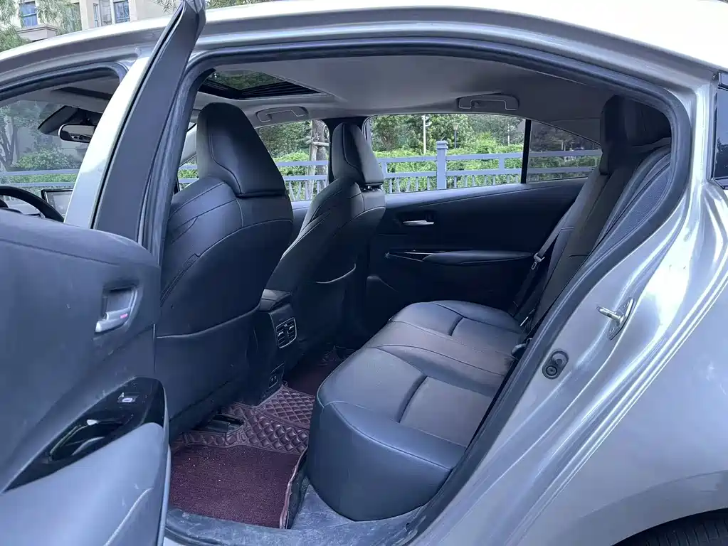 Toyota Lingshang 2021 2.0L Luxury