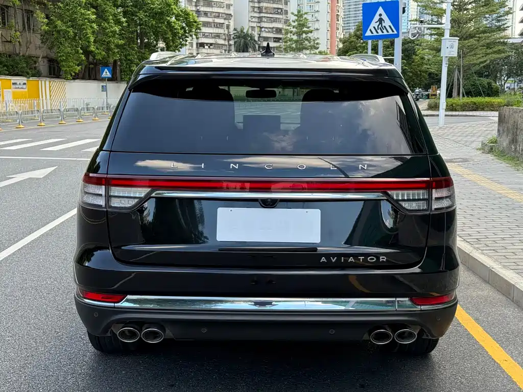 Lincoln Aviator — миниатюра 5