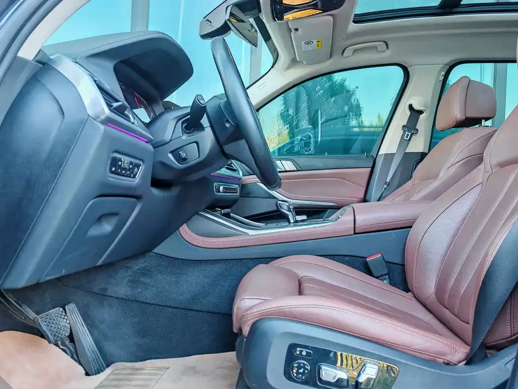 BMW X7 — миниатюра 12