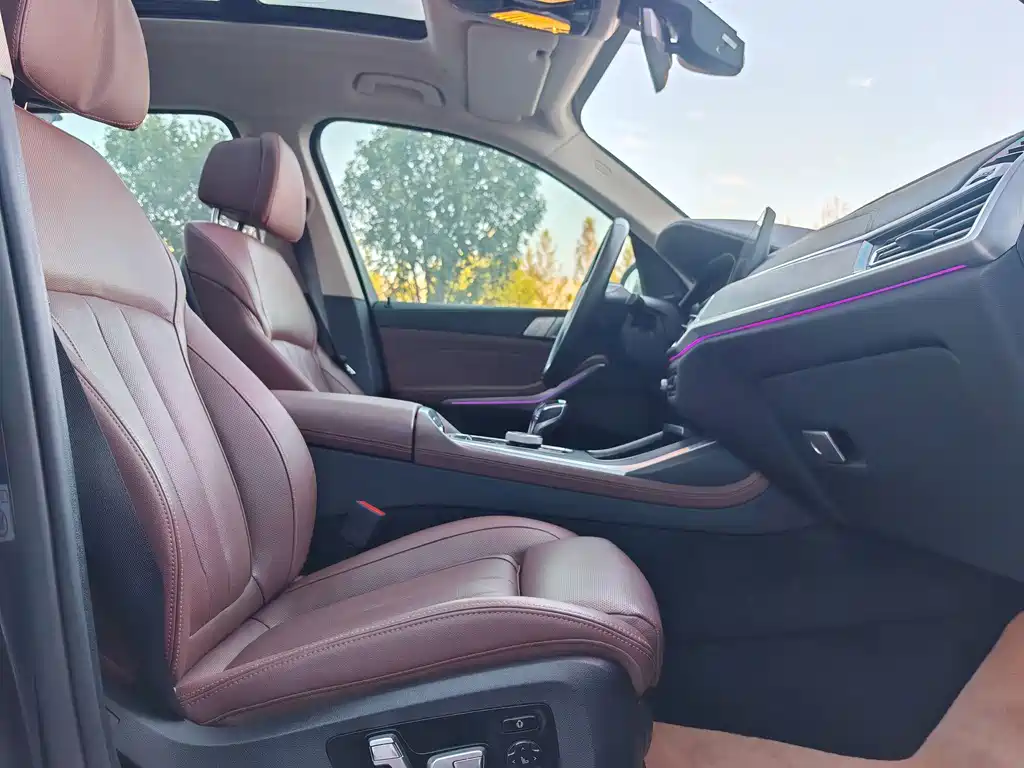 BMW X7 — миниатюра 14
