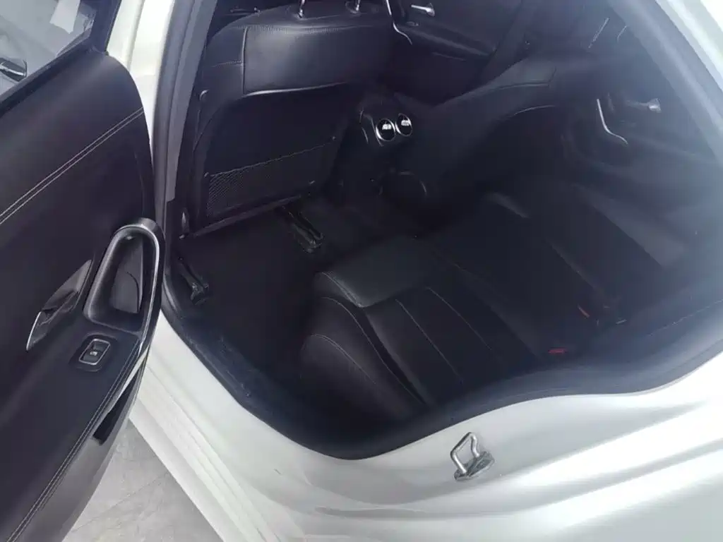 Mercedes-Benz A-Class — миниатюра 17
