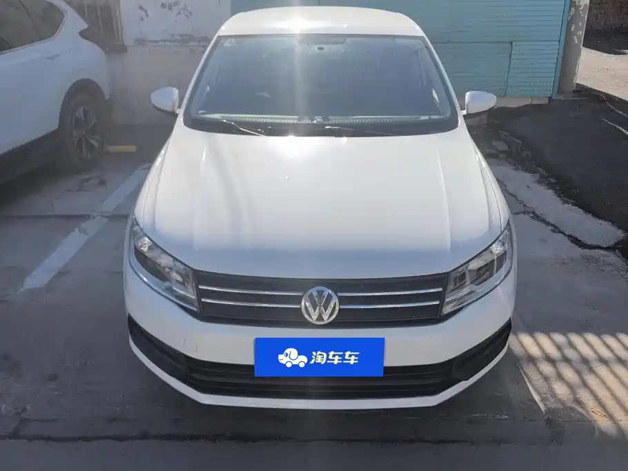 Volkswagen Santana — миниатюра 2