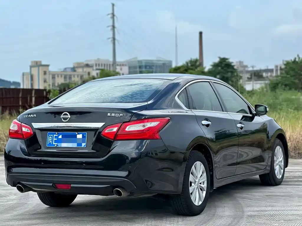 Nissan Teana — миниатюра 9
