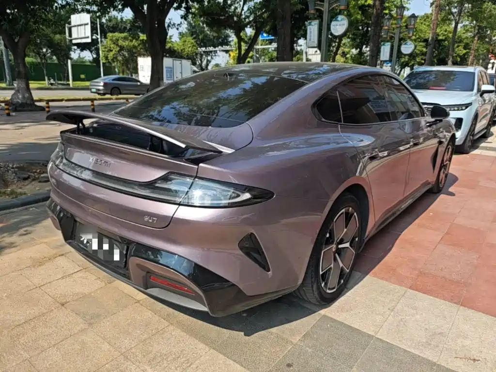 Xiaomi SU7 — миниатюра 7