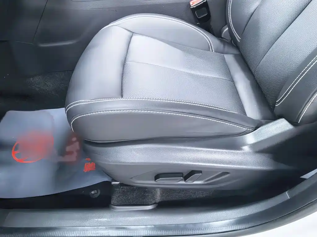 Roewe RX5 — миниатюра 17