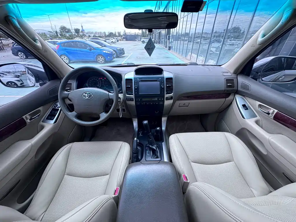 Toyota Prado (Import) — миниатюра 8
