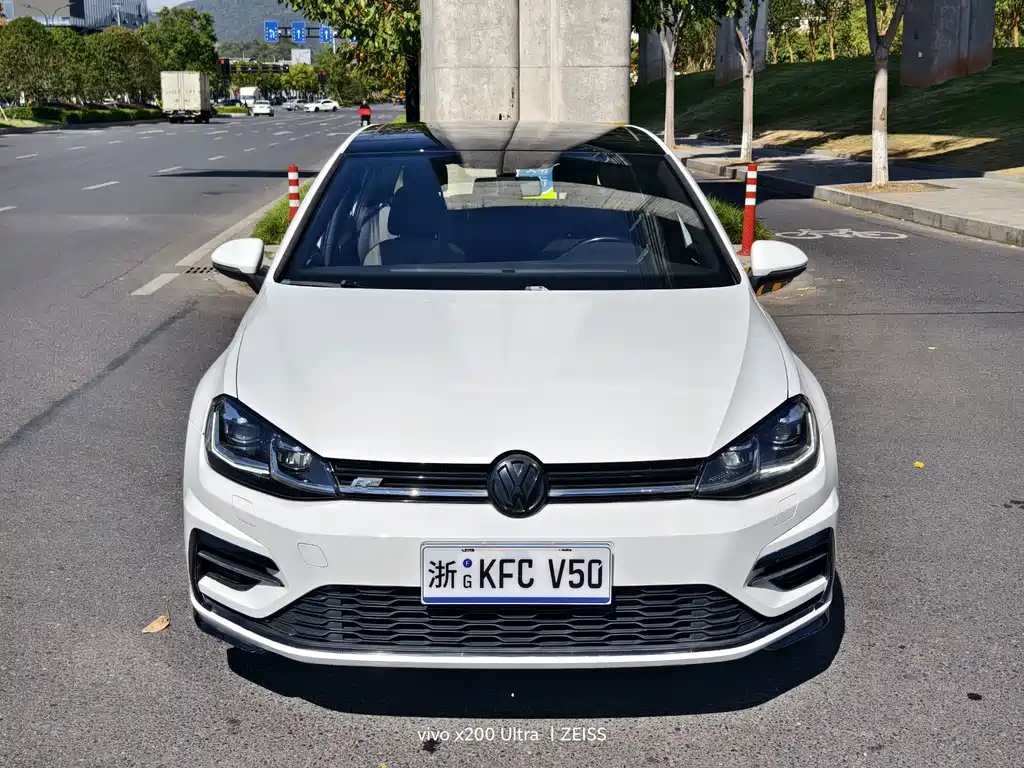 Volkswagen Golf — миниатюра 2