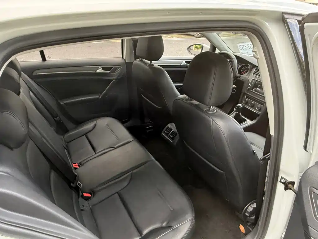 Volkswagen Golf — миниатюра 11