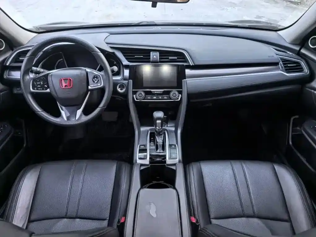 Honda Civic — миниатюра 7