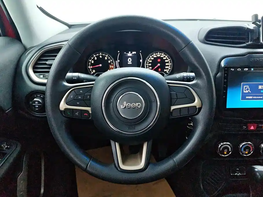 Jeep Renegade — миниатюра 15