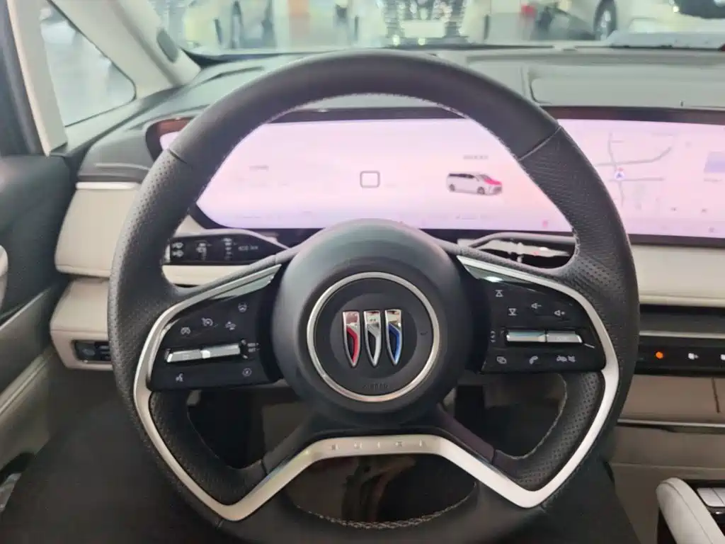 Buick GL8 Hybrid — миниатюра 11