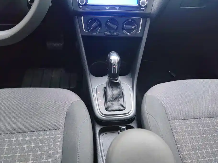 Volkswagen Polo — миниатюра 16