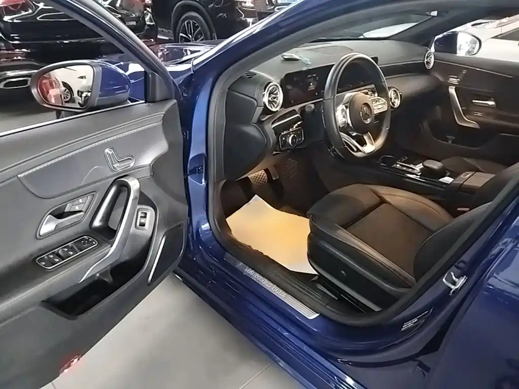 Mercedes-Benz A-Class — миниатюра 16