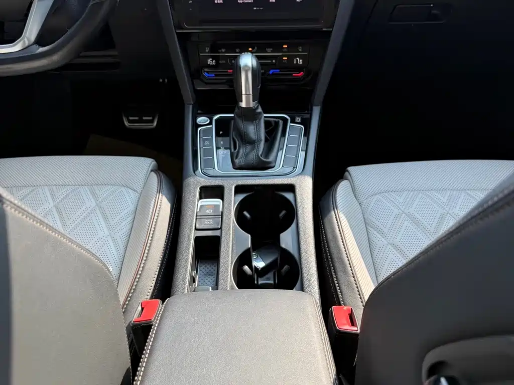Volkswagen Magotan — миниатюра 13
