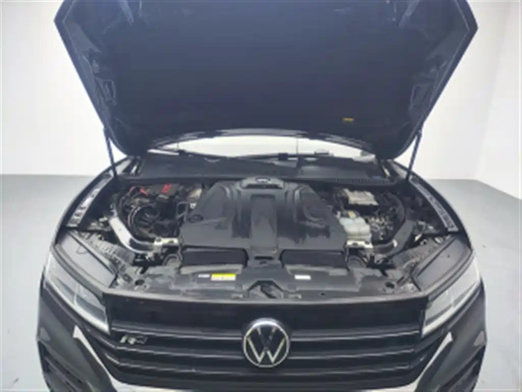 Volkswagen Touareg — миниатюра 12