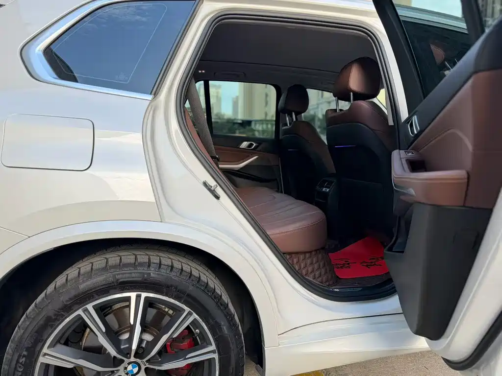 BMW X5 (Import) — миниатюра 8